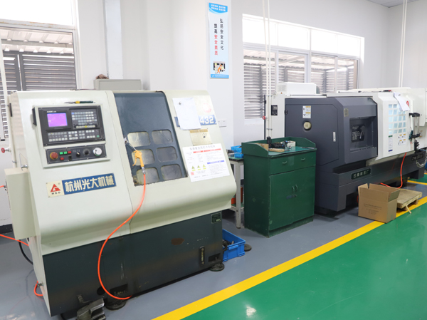 精密車床加工車間